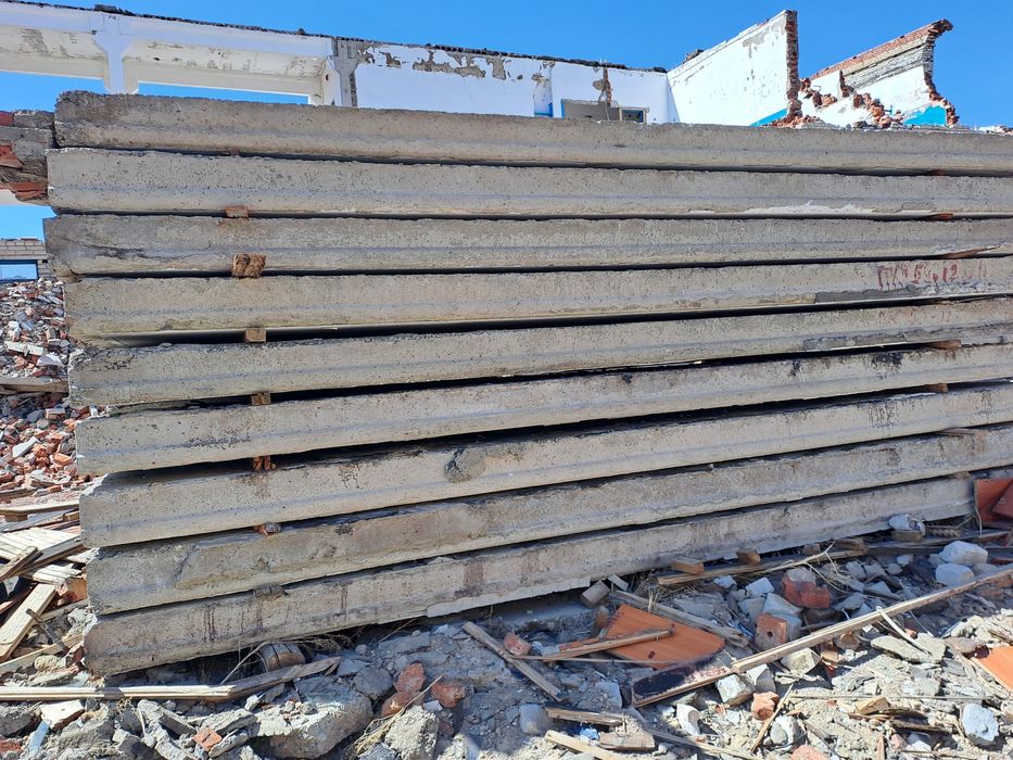 Продам плиты блоки кирпичь