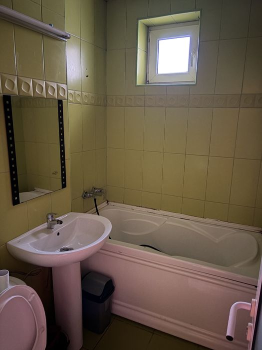 Apartament 2 camere, centru, variante cu auto