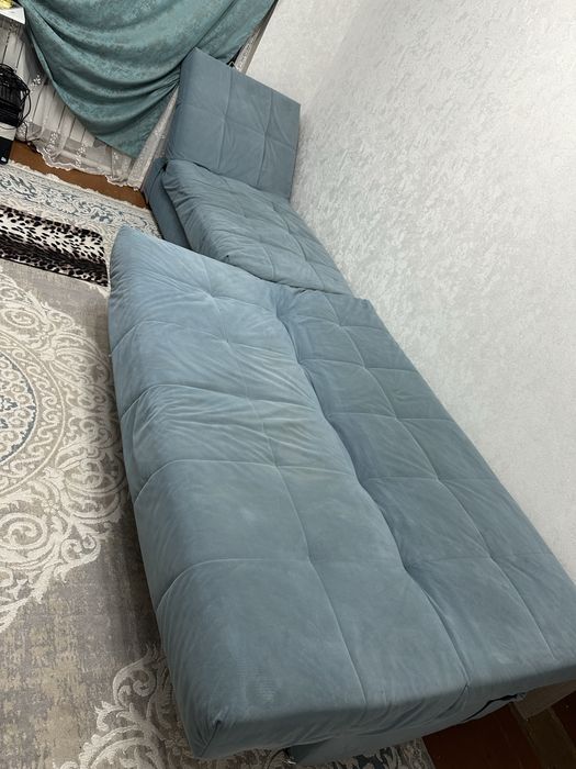 Продам диван в отличном состояний