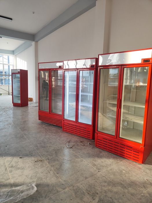 Витринный холодильник