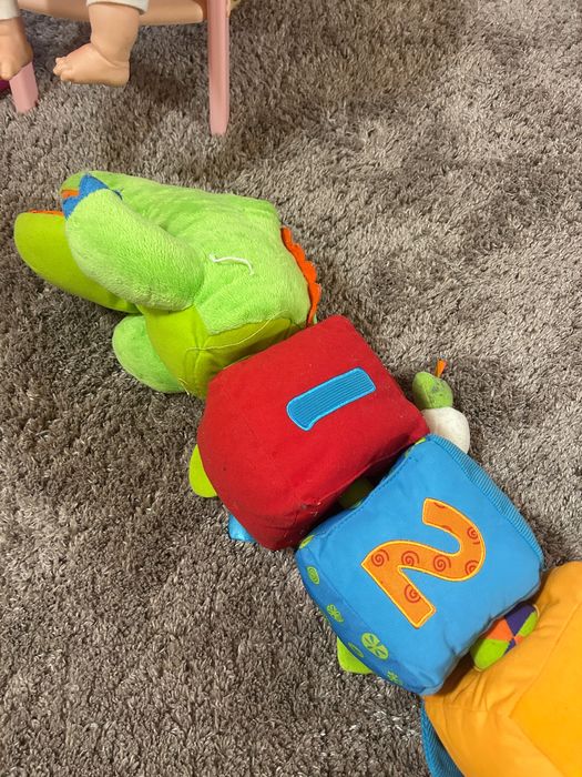 Обиколник играчка за бебе