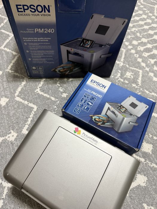 Фотопринтер Epson PictureMate PM240