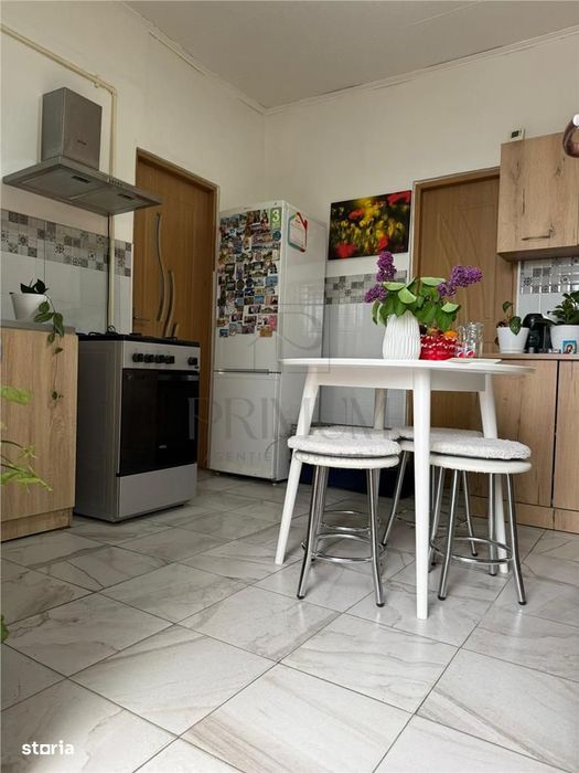 Complexul Studentesc - 2 Camere + Curte - Amenajat - Centrala proprie