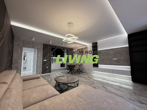 Продава се Тристаен апартамент в Пловдив, Остромила - 118 кв.м за 1992 €/кв.м - Снимка #1