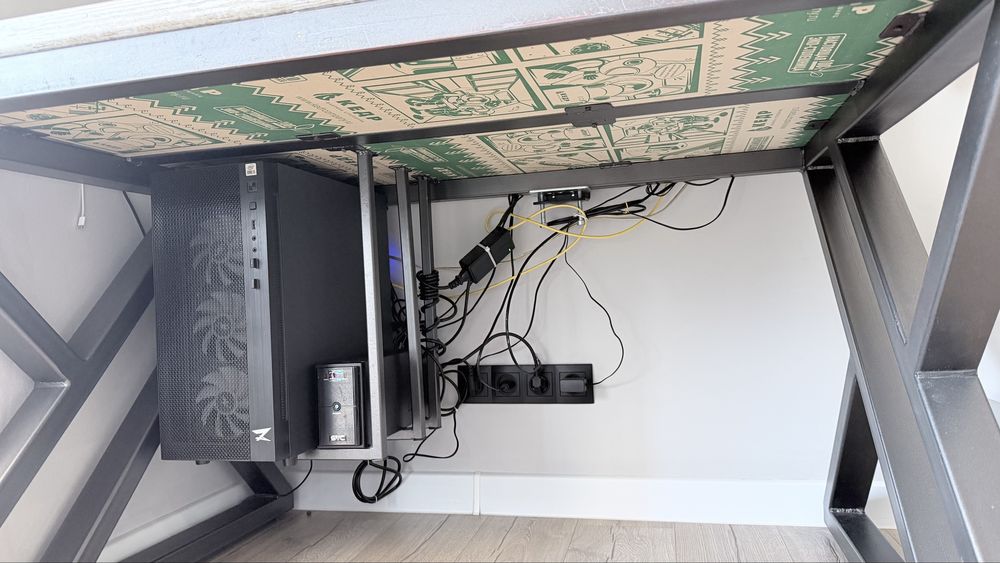 Продам стол в стиле лофт