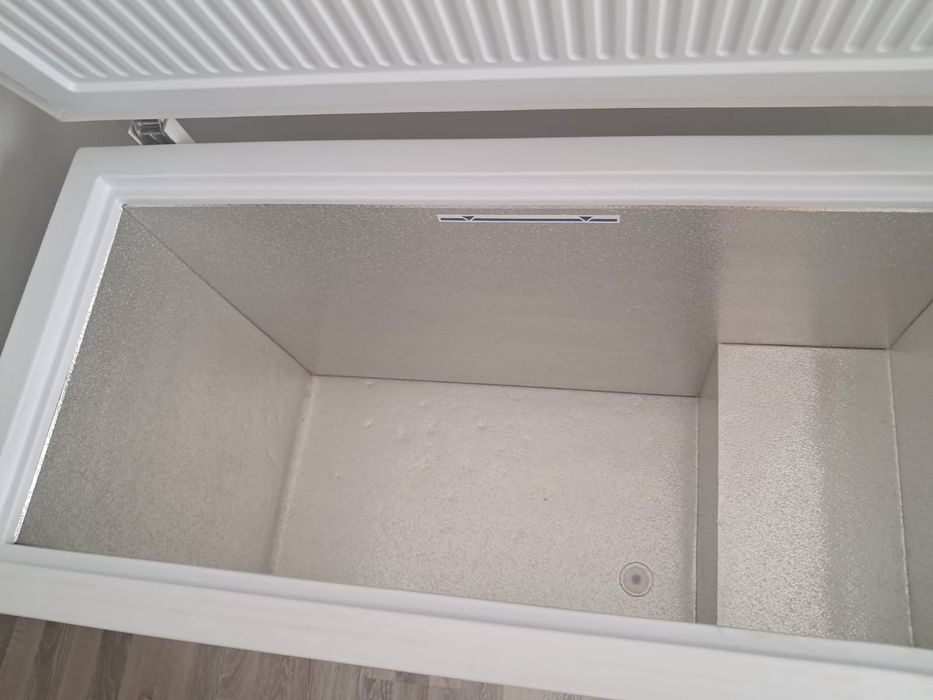 Продам морозильник