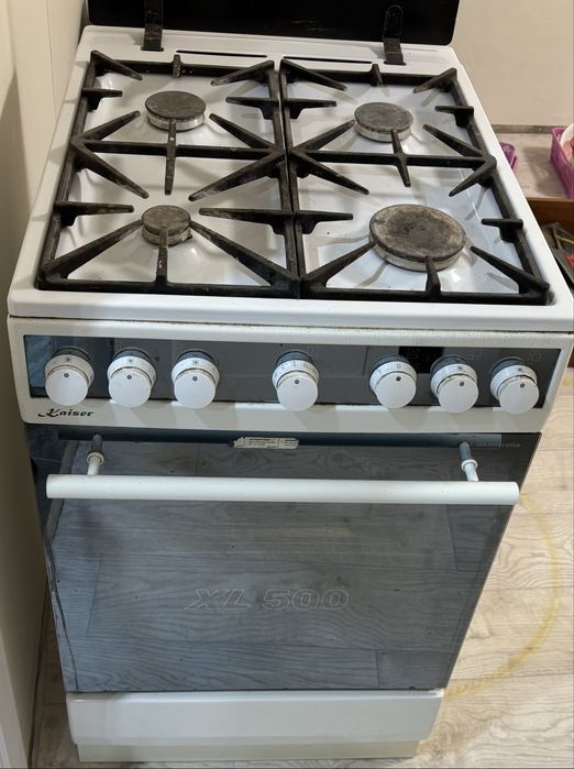 Продам гозовую плиту с духовкой