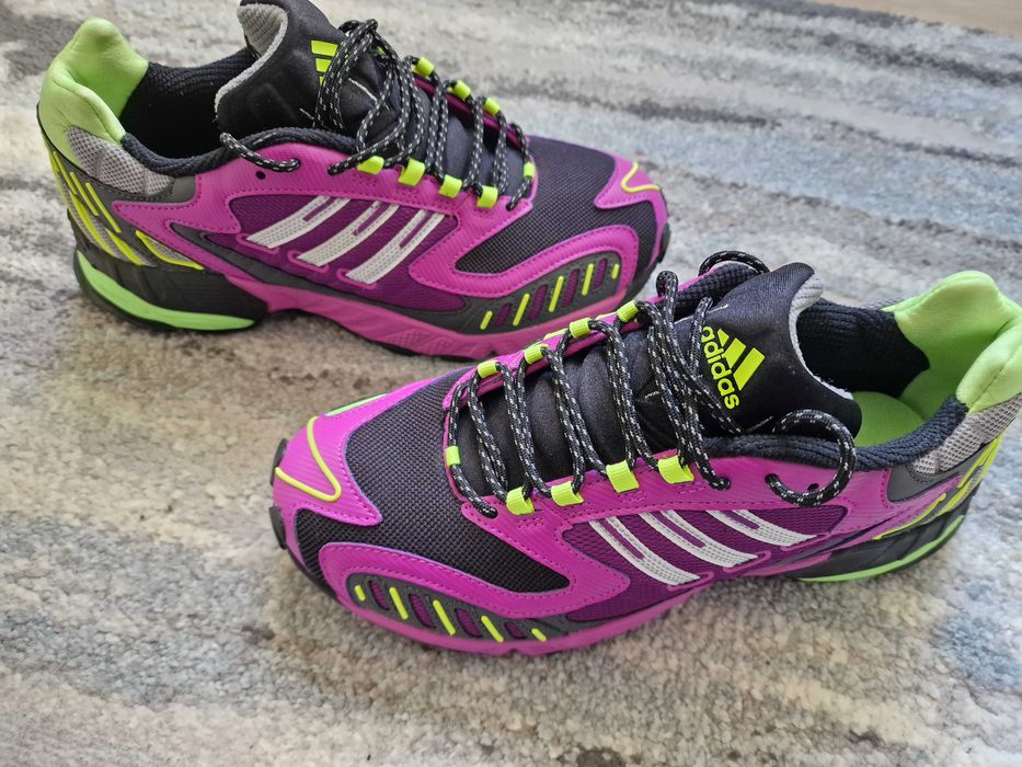 Нови маратонки Адидас