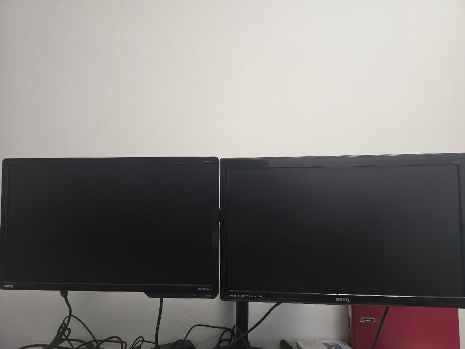 Vand 2 Monitoare Benq Full HD 21 Inch
