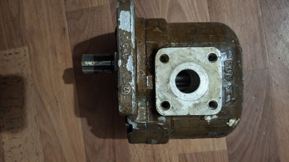 Масляный  насос нш-32у