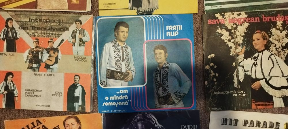 Discuri de muzica usoara si populara