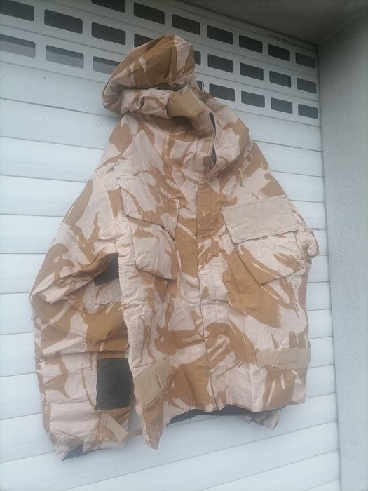 Veston armată mărime L și M.
