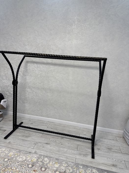 стойка для одежды