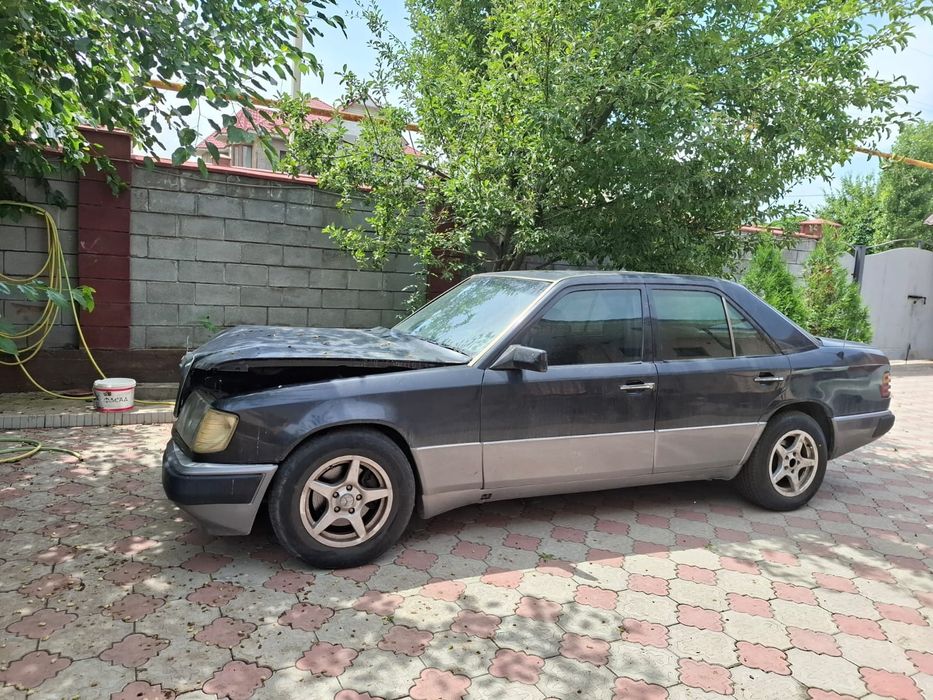 Продам мерседес 124