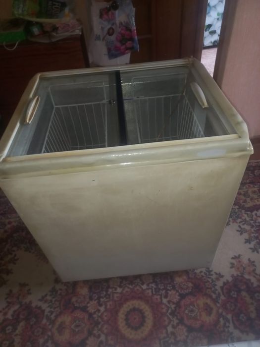 Продам морозильную камеру