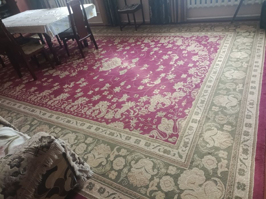 Продается шерстяной ковёр
