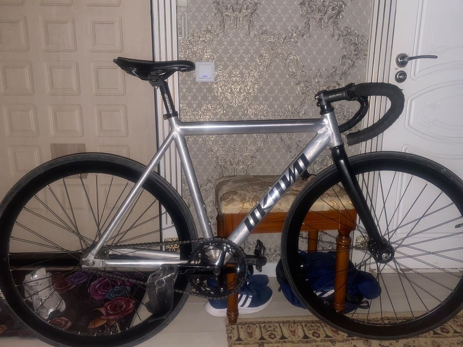 unknown fixed gear