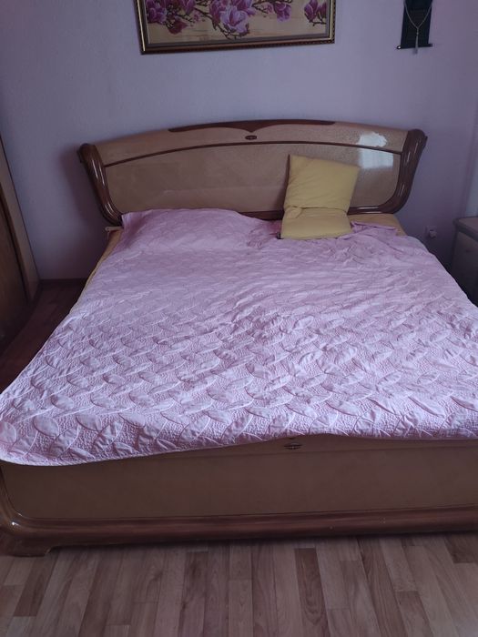 Спальный гарнитур