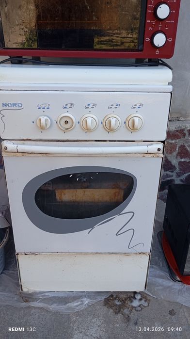 Газ плита в рабочем состояние