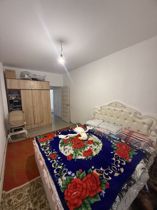 15мкр 1эт 2ком продается