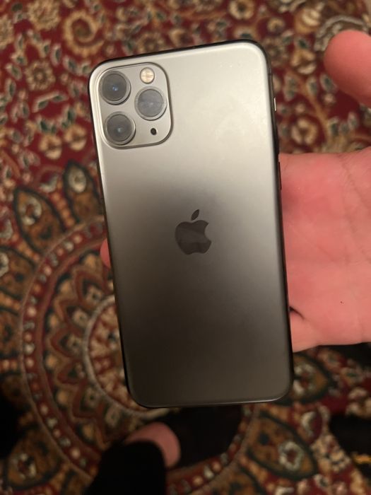 Iphon 11pro idial holatda karobka dakumen yo 85% 64 xotira