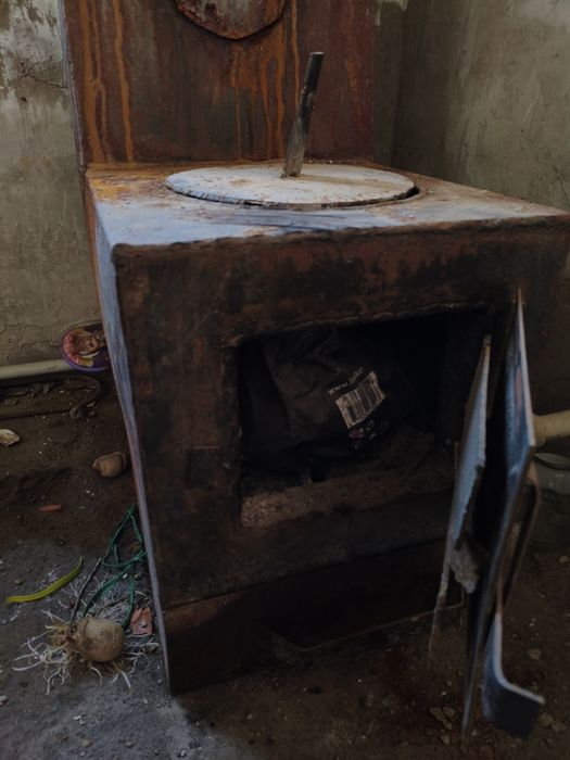 Продам печь с трубой 50 тысяч тг