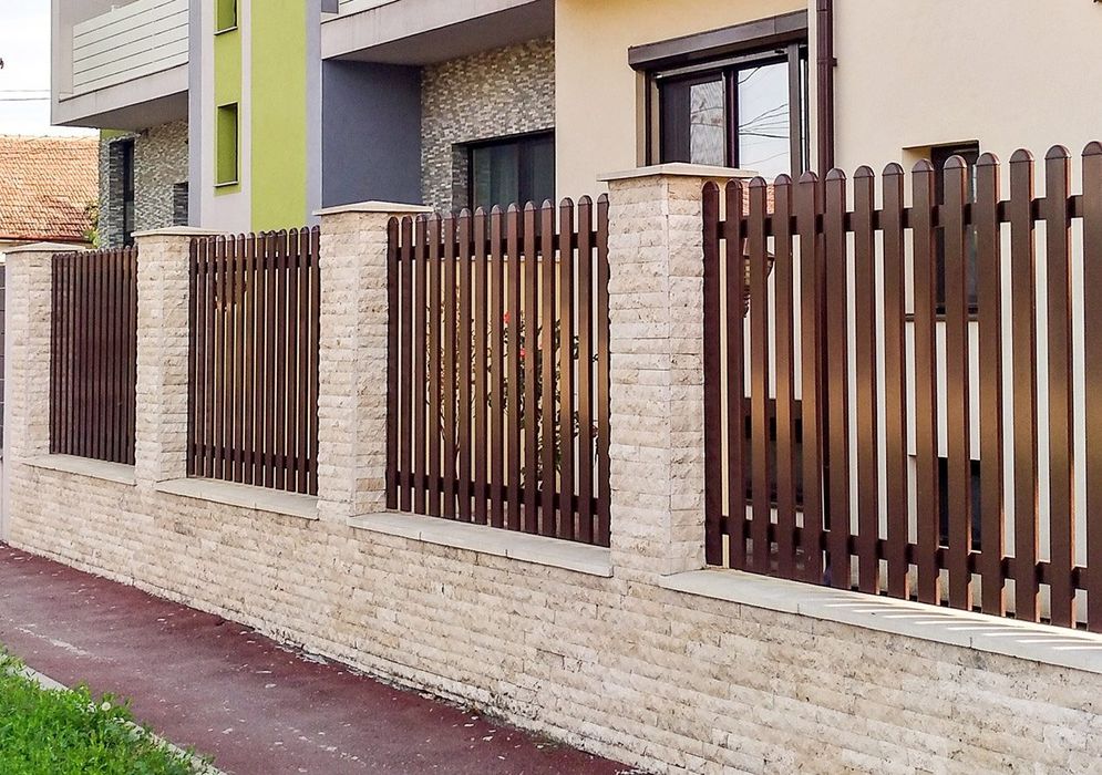 Producem din aluminiu garduri, balustrade, mascare tomberoane sau tevi