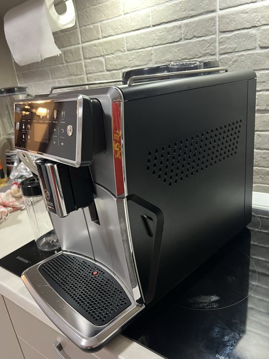 Espressor automat Saeco Xelsis SM7581