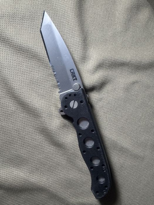 Cutit CRKT otel