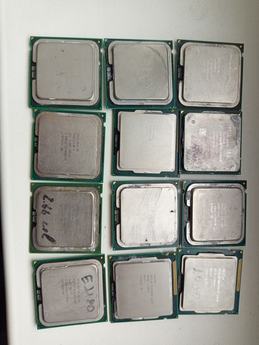 Продам процессоры от компьютера.