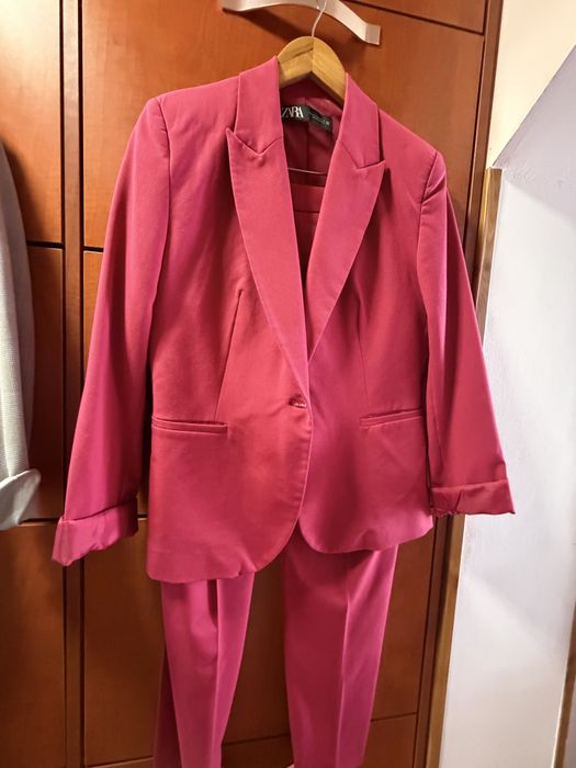 Costum de dama marca ZARA