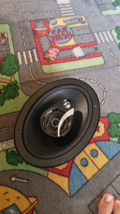 Говорител Hertz 180w