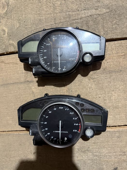 Bord  yamaha R6 ceasuri