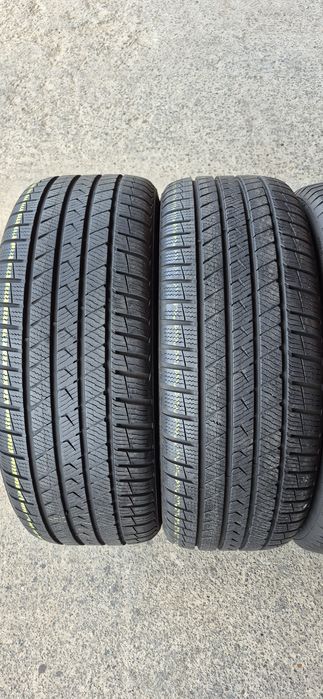 4 anvelope M+S ca noi Vredestein 235/50/18.Pretul este pe bucata.