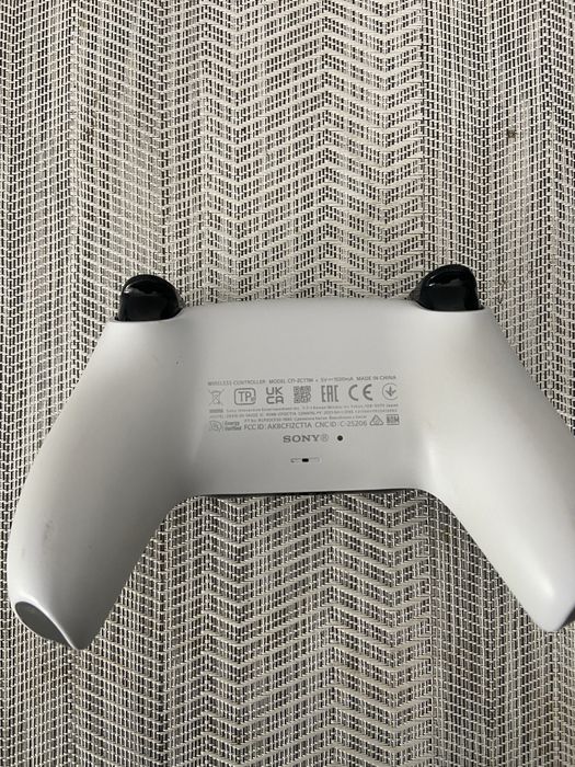 PS5 Disc Edition+ FIFA 20