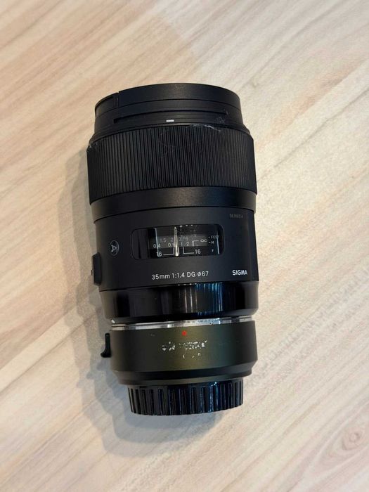 Продавам Sigma 35mm f/1.4 DG HSM Art за Canon EF mount.