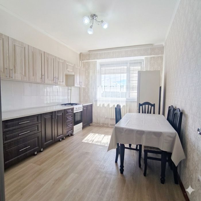 Продам 2х комнатную квартиру в центре