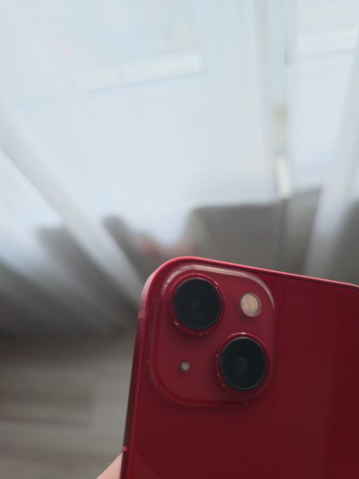 Iphone 13 RED Edition, 256GB, stare foarte bună