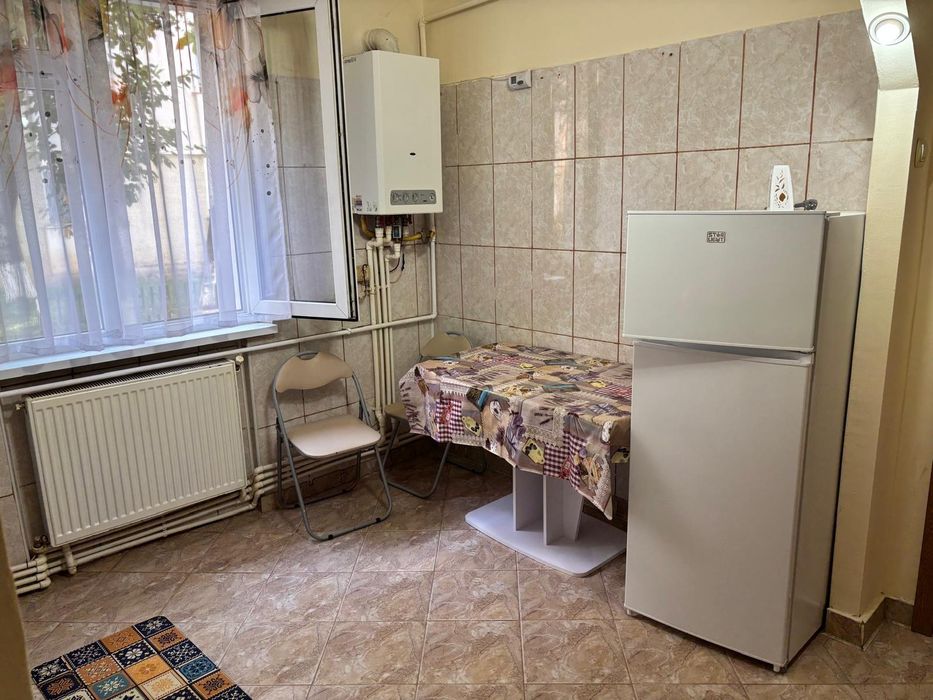 Garsoniera de închiriat