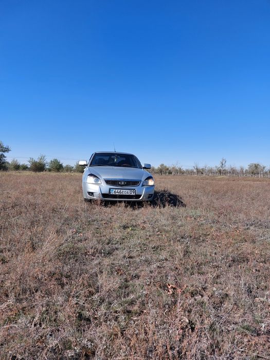 Приора продам зв