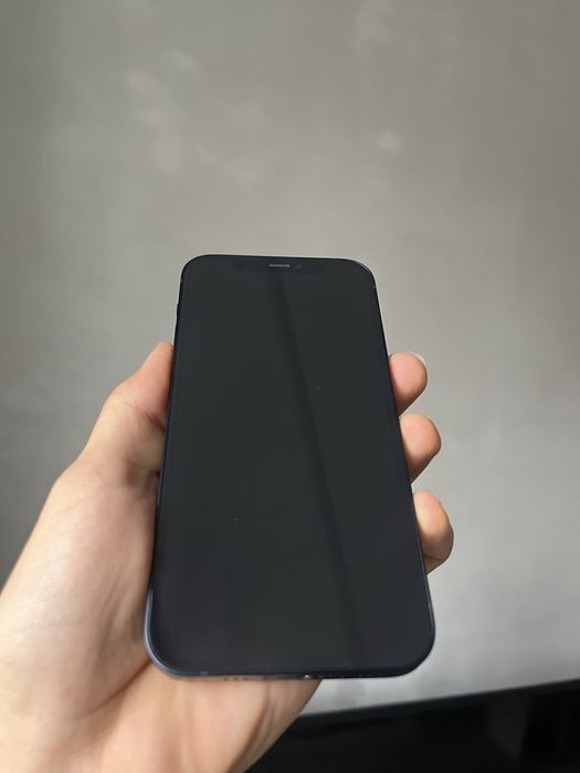 iphone 12.           .