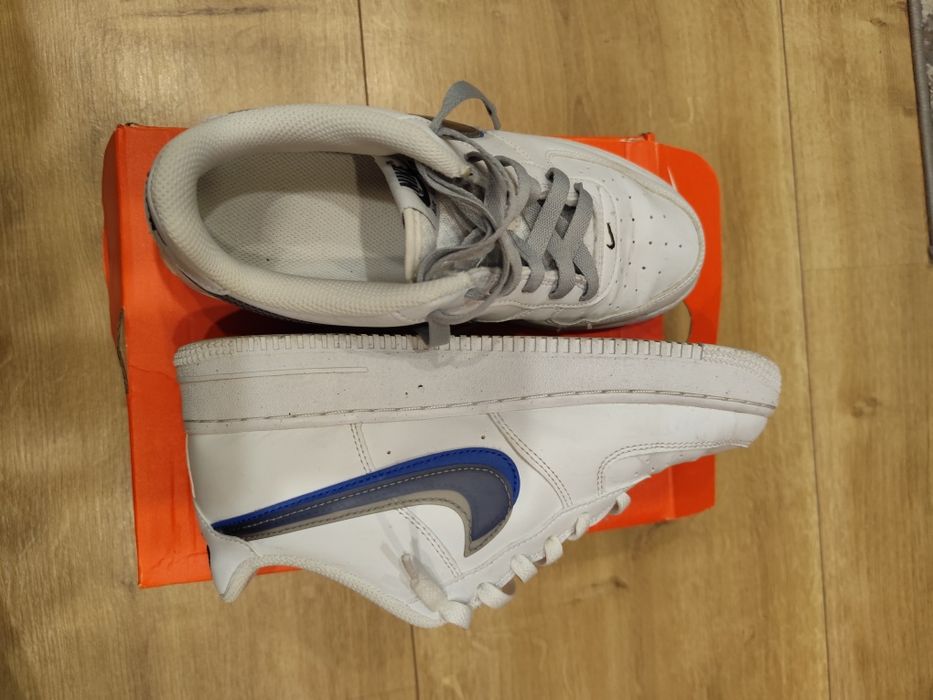 Продавам nike air force