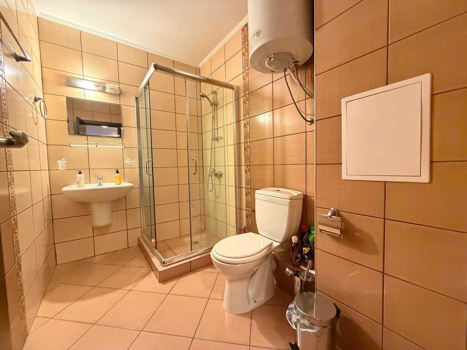 Просторен апартамент с 2 спални, Несебр