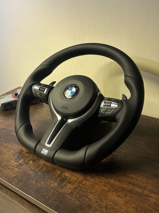 Volan BMW M cu padele F01 F06 F10 F11 F12 F13 F15 F16