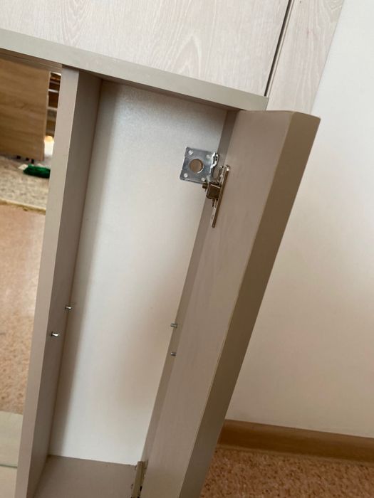 Зеркальный шкаф для ванной