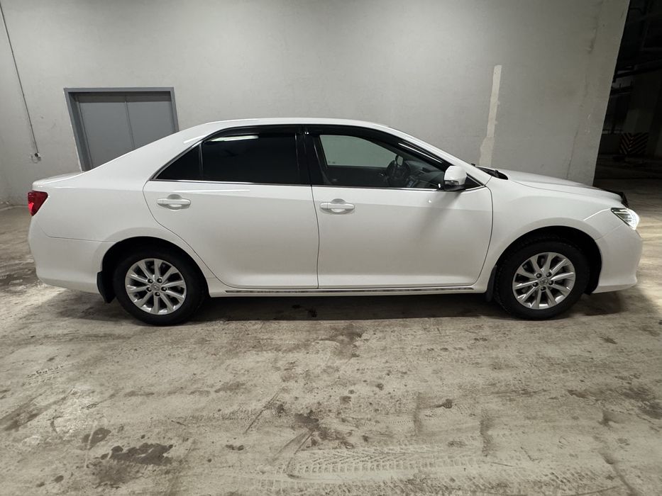 Продам автомобиль Toyota Camry 50