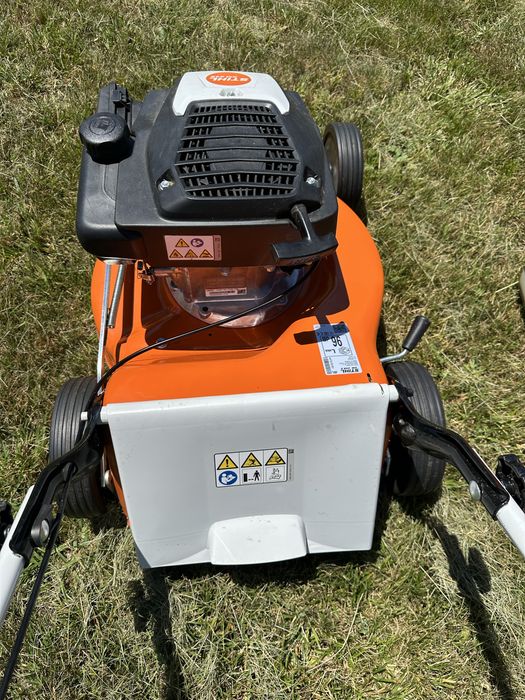 Моторна косачка STIHL