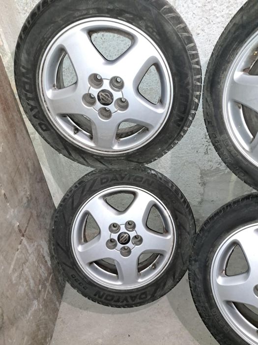Оригинални лети джанти Nissan 16 цола