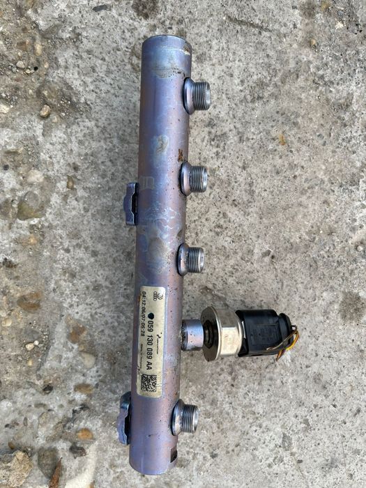 Rampa injectoare Audi A6 C6 4F 3.0 2.7