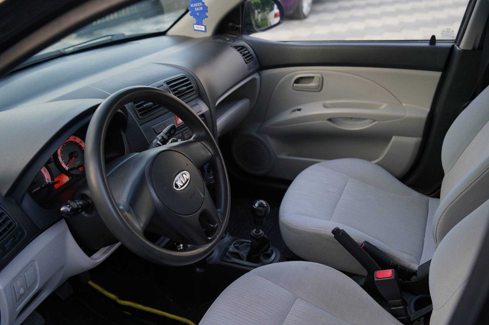 KIA Picanto 2010 — imagine 3